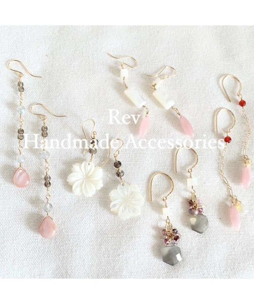シルバーシャインムーンストーン　ハンドメイド　ピアス　天然石　イヤリング シルバーシャインムーンストーン ハンドメイド ピアス 天然石