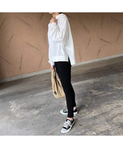 copine（コピン）の「シンプル裾スリットパーカー(2color)【クリックポスト対象商品】（パーカー・レディース・その他）」の2枚目の写真