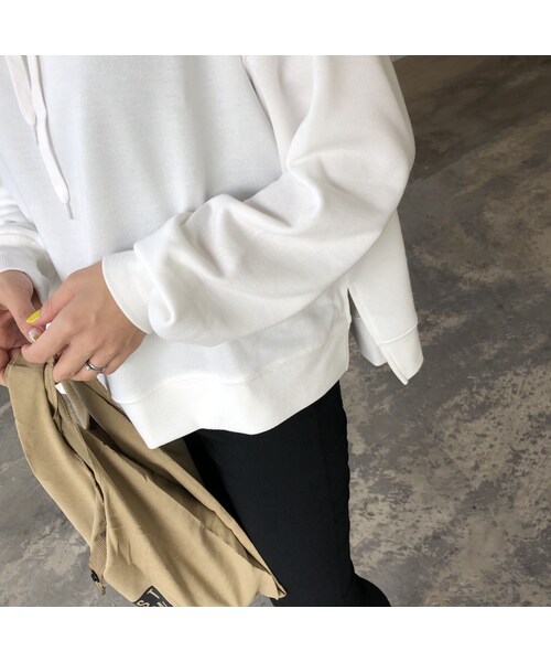 copine（コピン）の「シンプル裾スリットパーカー(2color)【クリックポスト対象商品】（パーカー・レディース・その他）」の6枚目の写真