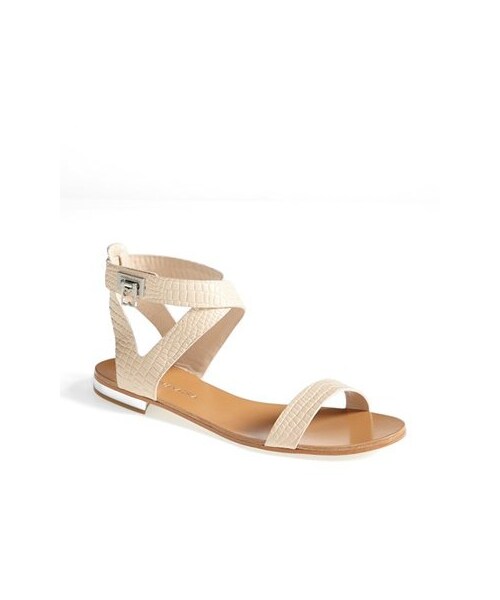 BCBGMAXAZRIA（ビーシービージーマックスアズリア）の「BCBG MAXAZRIA BCBGMAXAZRIA 'Brannon' Croc Embossed Flat Sandal（サンダル・Blue Depths/Beige・7.5 M/9 M/8 M/9.5 M/7 M/6.5 M/10 M/6 M/8.5 M）」の4枚目の写真