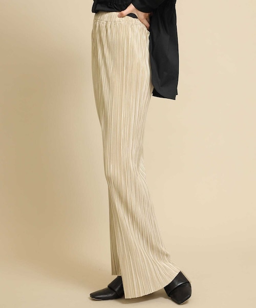 CLANE（クラネ）の「《STUDIOUS復刻別注》リラックスルーズプリーツパンツ（パンツ・レディース・BLACK/BEIGE/KHAKI・0/1）」の11枚目の写真