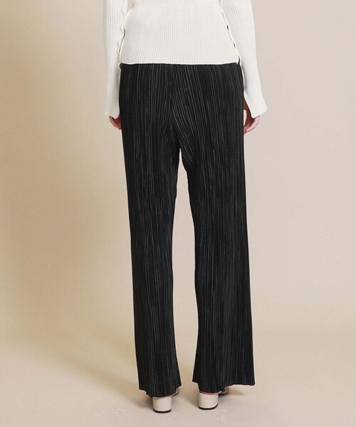 CLANE（クラネ）の「《STUDIOUS復刻別注》リラックスルーズプリーツパンツ（パンツ・レディース・BLACK/BEIGE/KHAKI・0/1）」の21枚目の写真