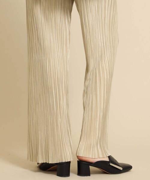 CLANE（クラネ）の「《STUDIOUS復刻別注》リラックスルーズプリーツパンツ（パンツ・レディース・BLACK/BEIGE/KHAKI・0/1）」の16枚目の写真