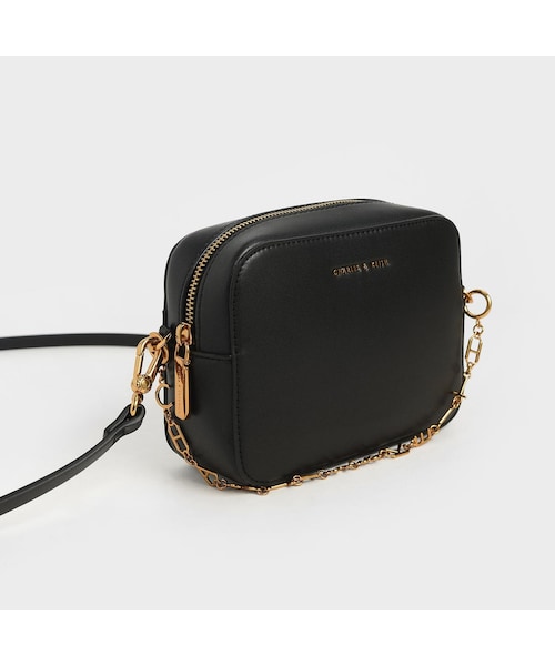 CHARLES&KEITH ヴェリティ チェーンリンクスカルプチャーバッグ CHARLES & KEITH（チャールズ & キース）の「ロケット チェーン
