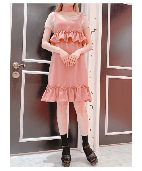 lilLilly（リルリリー）の「サテンフリルワンピース（トップスセット）（ワンピース/ドレス・レディース・BEIGE/PINK/BLACK・FREE）」の3枚目の写真