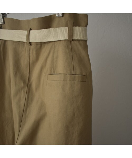 Lavish Gate(ラヴィッシュゲート)の「bottoms-07002 ベルト付き ラップ ワイドチノパンツ モカ ベージュ(チノパンツ・レディース・その他)」の13枚目の写真