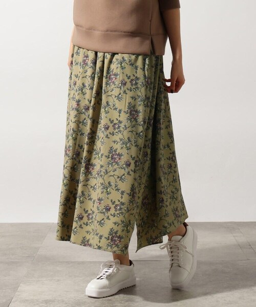 OZOC（オゾック）の「[洗える]イレヘム総柄スカート（スカート・レディース・ブラック(119)/カーキ(127)/ベージュ(152)/モデル情報:身長163cm 着用サイズ38(M)/モデル情報:身長167cm 着用サイズ38(M)・38(M)）」の13枚目の写真