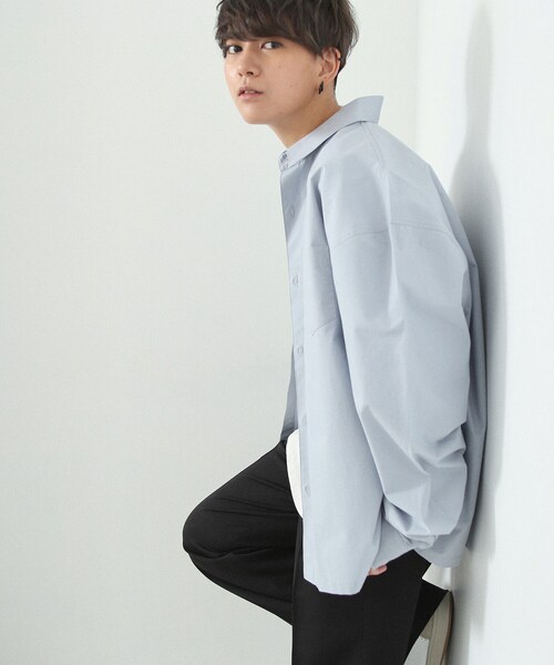BOYSHE(ボーイシー)の「バイオウォッシング ポケットボリュームシャツ スカイブルー(シャツ/ブラウス・レディース・その他)」の7枚目の写真