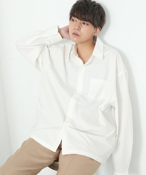 BOYSHE（ボーイシー）の「バイオウォッシング ポケットボリュームシャツ　ホワイト（シャツ/ブラウス・レディース・その他）」の6枚目の写真