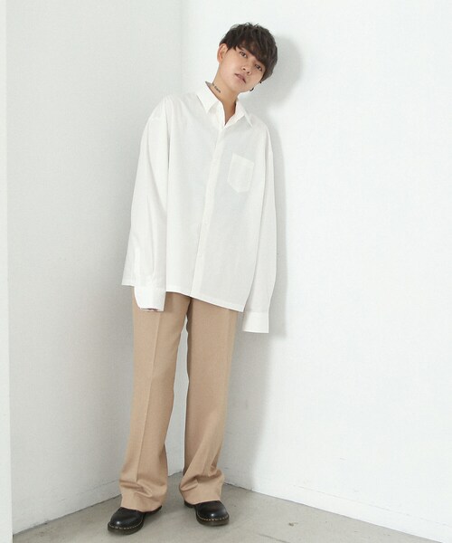 BOYSHE（ボーイシー）の「バイオウォッシング ポケットボリュームシャツ　ホワイト（シャツ/ブラウス・レディース・その他）」の3枚目の写真