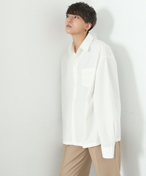 BOYSHE（ボーイシー）の「バイオウォッシング ポケットボリュームシャツ　ホワイト（シャツ/ブラウス・レディース・その他）」の4枚目の写真