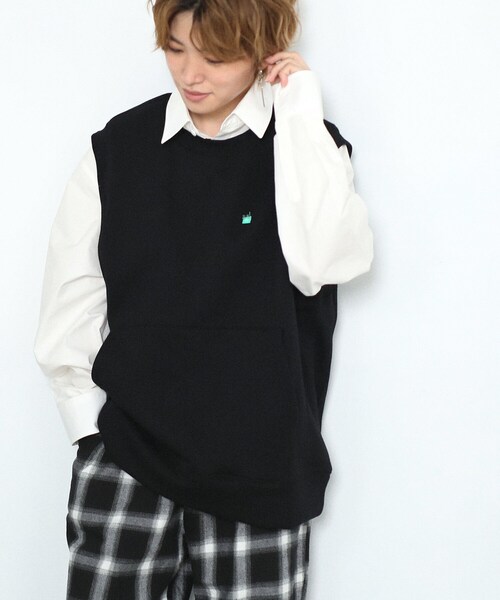 BOYSHE（ボーイシー）の「クルーネック 裏起毛プルオーバーベスト　ブラック（ベスト・レディース・その他）」の4枚目の写真