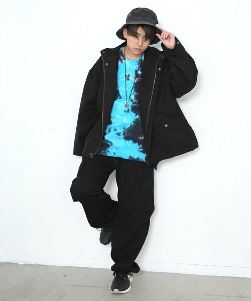 BOYSHE（ボーイシー）の「ワイドストレート カーゴパンツ  ブラック（カーゴパンツ・レディース・その他）」の2枚目の写真