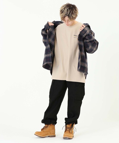 BOYSHE（ボーイシー）の「ワイドストレート カーゴパンツ  ブラック（カーゴパンツ・レディース・その他）」の6枚目の写真