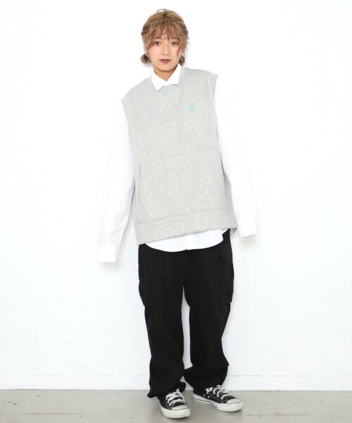 BOYSHE（ボーイシー）の「ワイドストレート カーゴパンツ  ブラック（カーゴパンツ・レディース・その他）」の3枚目の写真