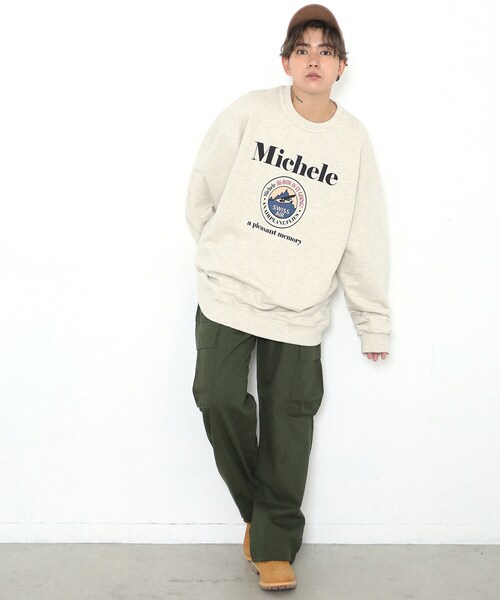 BOYSHE(ボーイシー)の「ワイドストレート カーゴパンツ カーキ(カーゴパンツ・レディース・その他)」の3枚目の写真