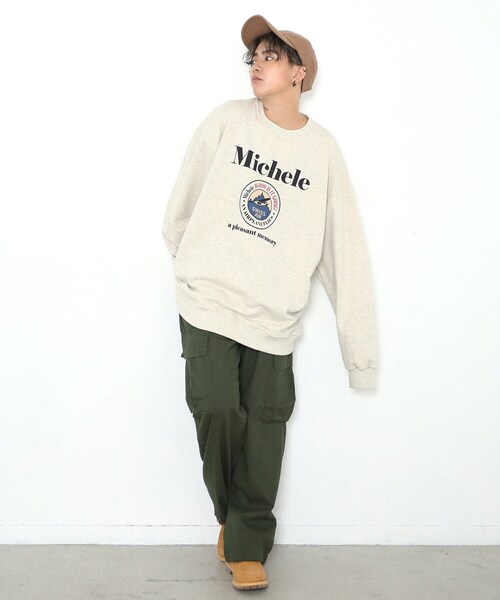 BOYSHE(ボーイシー)の「ワイドストレート カーゴパンツ カーキ(カーゴパンツ・レディース・その他)」の4枚目の写真