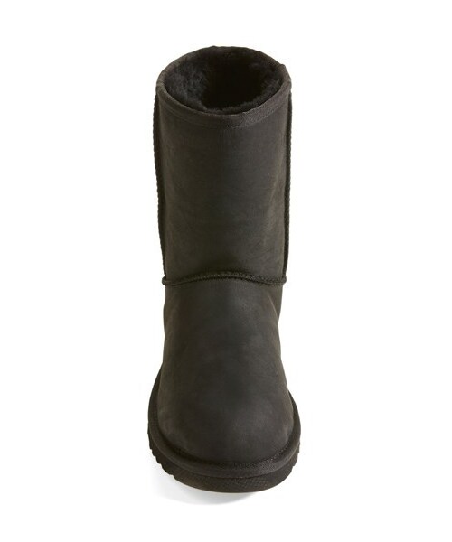 UGG(アグ)の「UGG® Australia 'Classic Short' Boot (Women)(ブーツ・Black/Brownstone・5 M/9 M/11 M/7 M/6 M/8 M/10 M)」の5枚目の写真