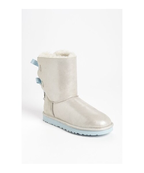 UGG（アグ）の「UGG® Australia 'Bailey Bow - I Do' Boot (Women)（ブーツ・White・7 M/8 M/9 M/5 M/11 M/6 M/10 M）」の4枚目の写真