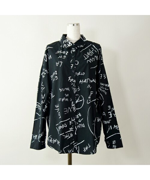 enough for me（イナフフォーミー）の「手書き風ロゴシャツ（シャツ/ブラウス・レディース・ホワイト/ブラック・フリー）」の2枚目の写真