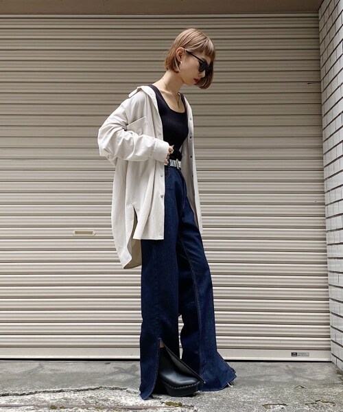 PAGEBOY（ページボーイ）の「ベルベットBIGシャツ（トップス・レディース・ブラック/グレージュ/マロン/シアン・F）」の10枚目の写真