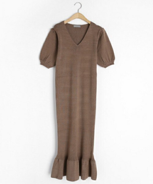 DHOLIC（ディーホリック）の「パフスリーブニットワンピース（ワンピース・レディース・ブルー/ブラウン/ブラック/ベージュ・FREE）」の3枚目の写真