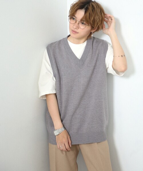 BOYSHE(ボーイシー)の「Vネック ニットプルオーバーベスト グレー(ベスト・レディース・その他)」の6枚目の写真