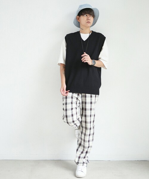 BOYSHE(ボーイシー)の「コットン チェックセミワイドパンツ アイボリー(その他パンツ・レディース・その他)」の3枚目の写真