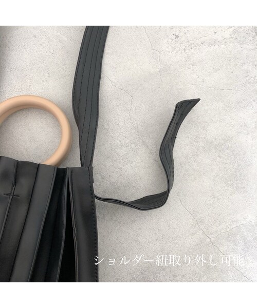 copine（コピン）の「プリーツデザイン2WAY BAG(2color)（ショルダーバッグ・レディース・その他）」の4枚目の写真