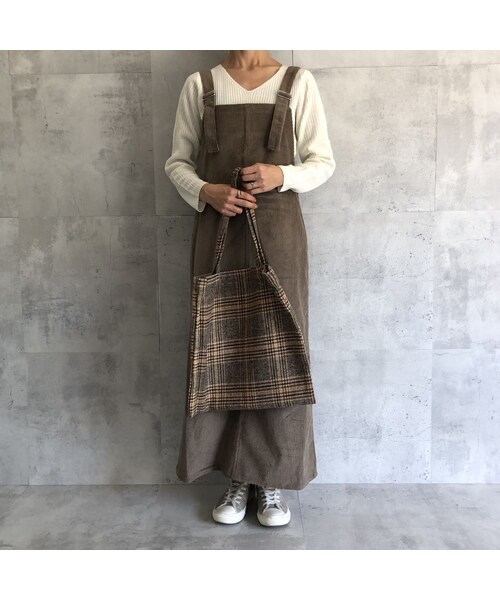 copine(コピン)の「バック裾スリット!美シルエットコーデュロイジャンスカ(3color)【クリックポスト対象商品】(スカート・レディース・その他)」の7枚目の写真