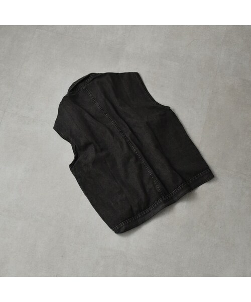Lavish Gate（ラヴィッシュゲート）の「jacket-02001　ブラックデニム ビッグベスト（ベスト・レディース・その他）」の8枚目の写真