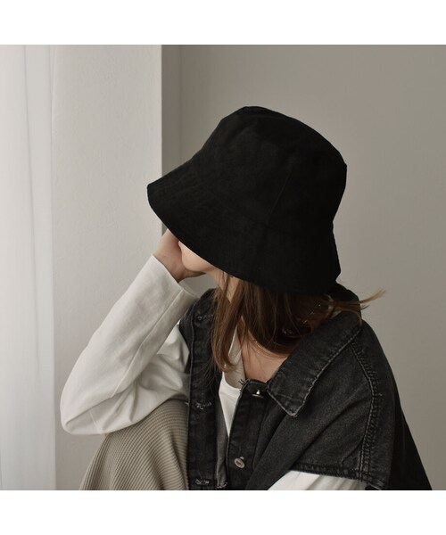 Lavish Gate(ラヴィッシュゲート)の「nh-cap-02032 リバーシブル スエード バケットハット ベージュ ブラック(ハット・レディース・その他)」の3枚目の写真