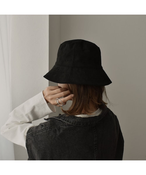 Lavish Gate(ラヴィッシュゲート)の「nh-cap-02032 リバーシブル スエード バケットハット ベージュ ブラック(ハット・レディース・その他)」の4枚目の写真