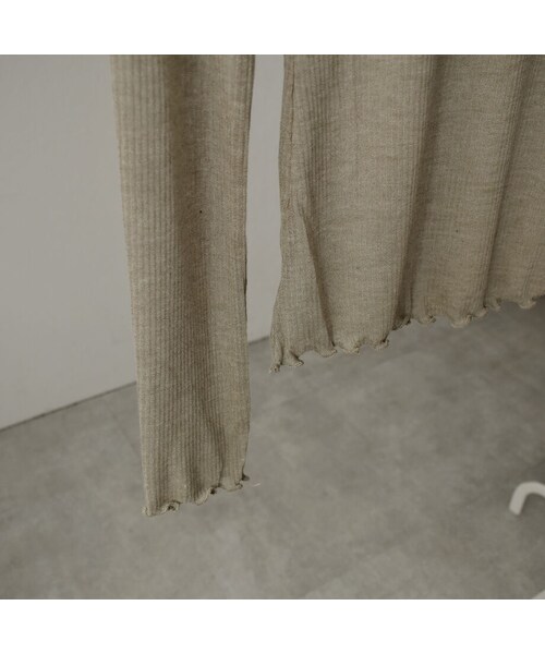 Lavish Gate（ラヴィッシュゲート）の「nh-tops-02188  　シアーメローパイピングタートル プルオーバー　グレージュ（Tシャツ/カットソー・レディース・その他）」の11枚目の写真