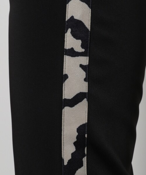 PAGEBOY（ページボーイ）の「【CORE】ラインスラックスパンツ（パンツ・レディース・ブラック/ブラウン・S, M）」の17枚目の写真