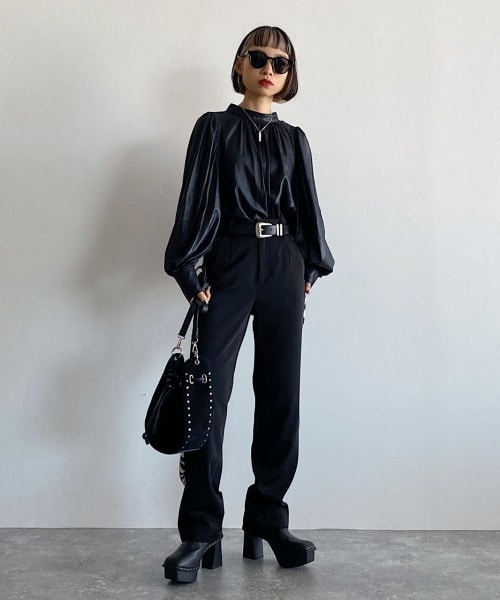 PAGEBOY（ページボーイ）の「【CORE】ラインスラックスパンツ（パンツ・レディース・ブラック/ブラウン・S, M）」の4枚目の写真