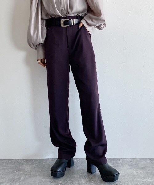 PAGEBOY（ページボーイ）の「【CORE】ラインスラックスパンツ（パンツ・レディース・ブラック/ブラウン・S, M）」の2枚目の写真