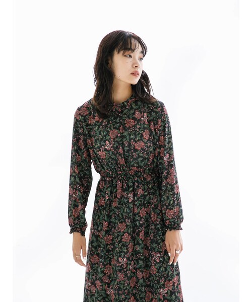 koe（コエ）の「フランスのdeveaux社プリントマキシワンピース（その他・ブラック/ベージュ/グリーン・F）」の6枚目の写真