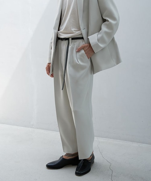 LIDNM（リドム）の「LONG NARROW LEATHER BELT（ベルト・メンズ・ブラック/ブラウン・F）」の7枚目の写真