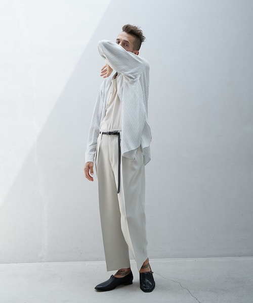 LIDNM（リドム）の「LONG NARROW LEATHER BELT（ベルト・メンズ・ブラック/ブラウン・F）」の8枚目の写真