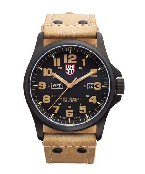 LUMINOX（ルミノックス）の「LUMINOX 'Land - Atacama Field' Leather Strap Watch, 45mm（アナログ腕時計・Golden Tan/ Black）」の3枚目の写真