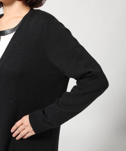 LEPSIM(レプシィム)の「12GミドルVカーデ(トップス・レディース・ブラック/トップグレー/カーキ/ダークネイビー・M/L)」の12枚目の写真