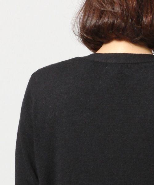 LEPSIM(レプシィム)の「12GミドルVカーデ(トップス・レディース・ブラック/トップグレー/カーキ/ダークネイビー・M/L)」の15枚目の写真