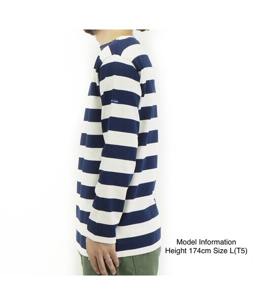 SAINT JAMES（セントジェームス）の「OUESSANT "WIDE BORDER" [ECRU/MARIN(NTNY)]（Tシャツ/カットソー・メンズ・その他）」の4枚目の写真