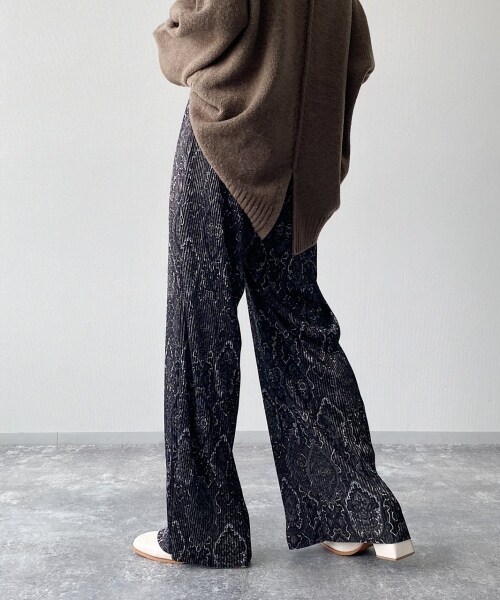 PAGEBOY（ページボーイ）の「【CORE】タペストリーパンツ（パンツ・レディース・ブラック/ブラウン・FREE）」の4枚目の写真