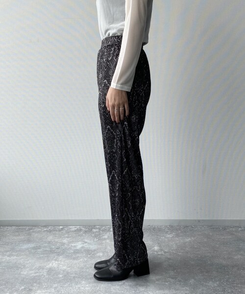 PAGEBOY（ページボーイ）の「【CORE】タペストリーパンツ（パンツ・レディース・ブラック/ブラウン・FREE）」の13枚目の写真