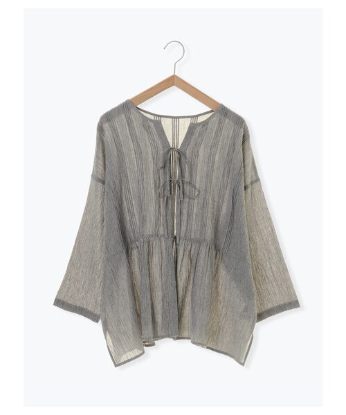 Samansa Mos2（サマンサ モスモス）の「綿ラミー千鳥柄ピンタックブラウス（トップス・ブラック/ネイビー/ラベンダー・F）」の8枚目の写真