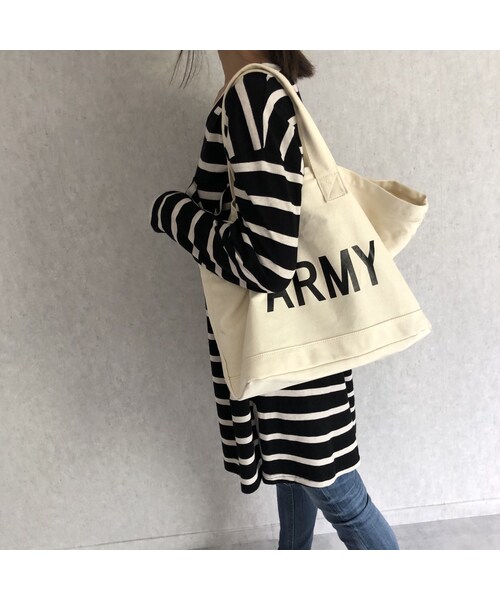 copine（コピン）の「再々入荷！シンプルカジュアル定番！ボーダービッグロンＴ(2color)【クリックポスト対象商品】（Tシャツ/カットソー・レディース・その他）」の12枚目の写真