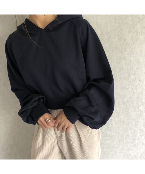 copine（コピン）の「ボリューム袖タックデザイン！シンプルパーカー【クリックポスト対象商品】（パーカー・レディース・その他）」の11枚目の写真