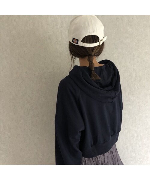 copine（コピン）の「ボリューム袖タックデザイン！シンプルパーカー【クリックポスト対象商品】（パーカー・レディース・その他）」の8枚目の写真